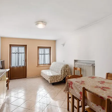 Gg 3 Apartment *